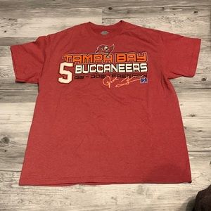 Mens size large nfl tee
